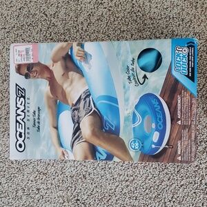 NIB. Never opened Blue water tube